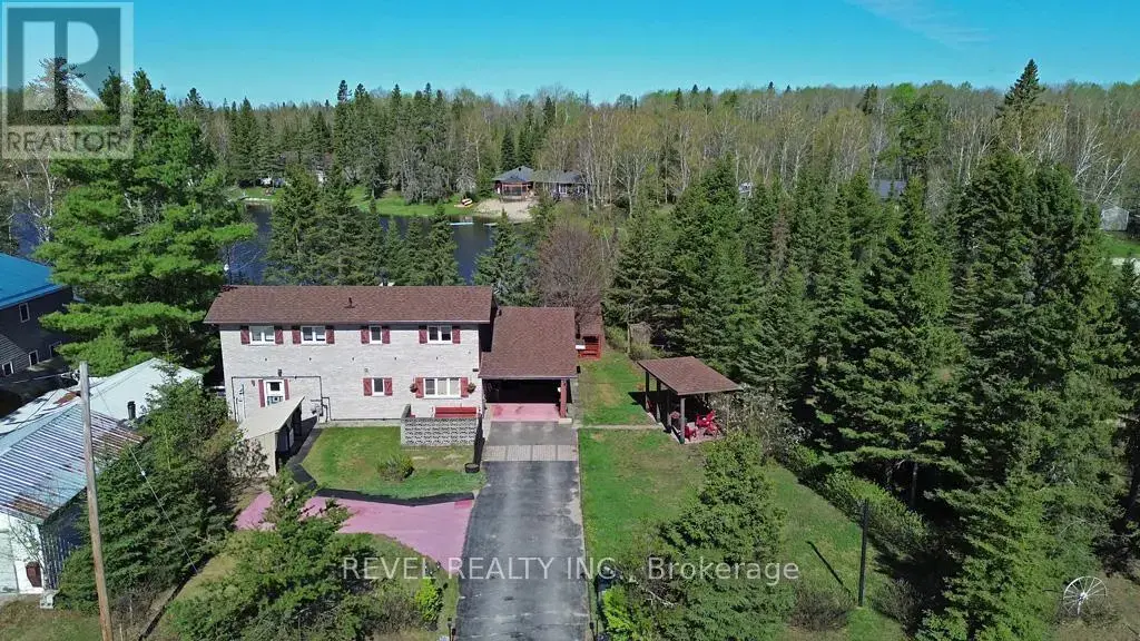 124 Sunset Bay Road, Iroquois Falls (IF - Unorganized)